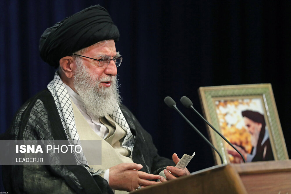 تصاویر: سخنرانی مقام معظم رهبری به مناسبت سالگرد ارتحال بنیانگذار کبیر انقلاب اسلامی