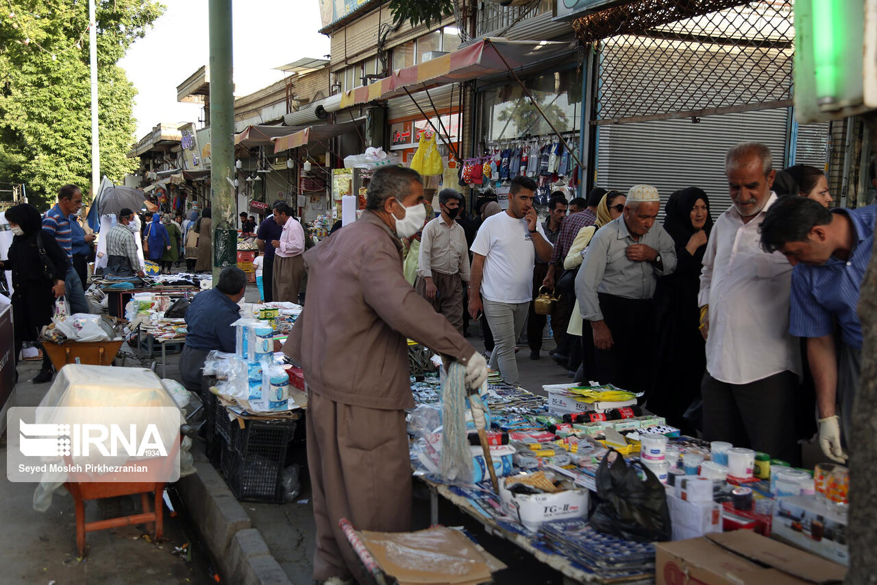 تصاویر: عدم رعایت فاصله گذاری اجتماعی در اصفهان و سنندج