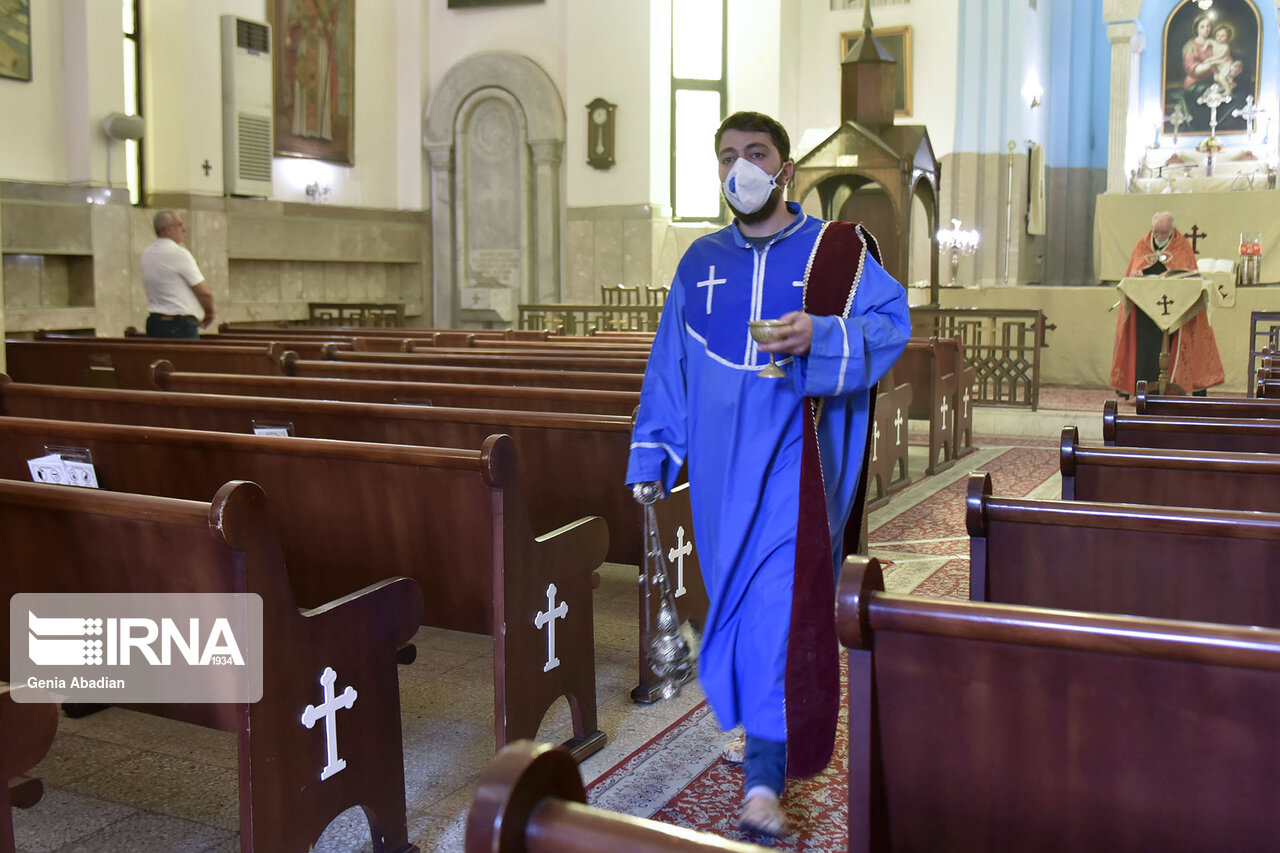 تصاویر: فاصله گذاری اجتماعی در کلیسا سرکیس مقدس