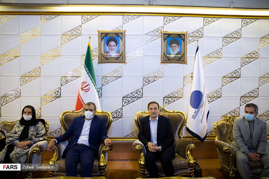تصاویر: بازگشت پزشک ایرانی آزاد شده از آمریکا