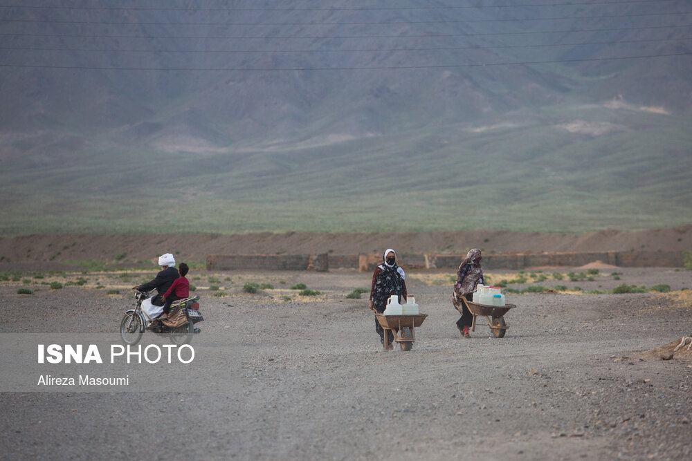 تصاویر: بی&zwnj;آبی در روستای بشیرآباد