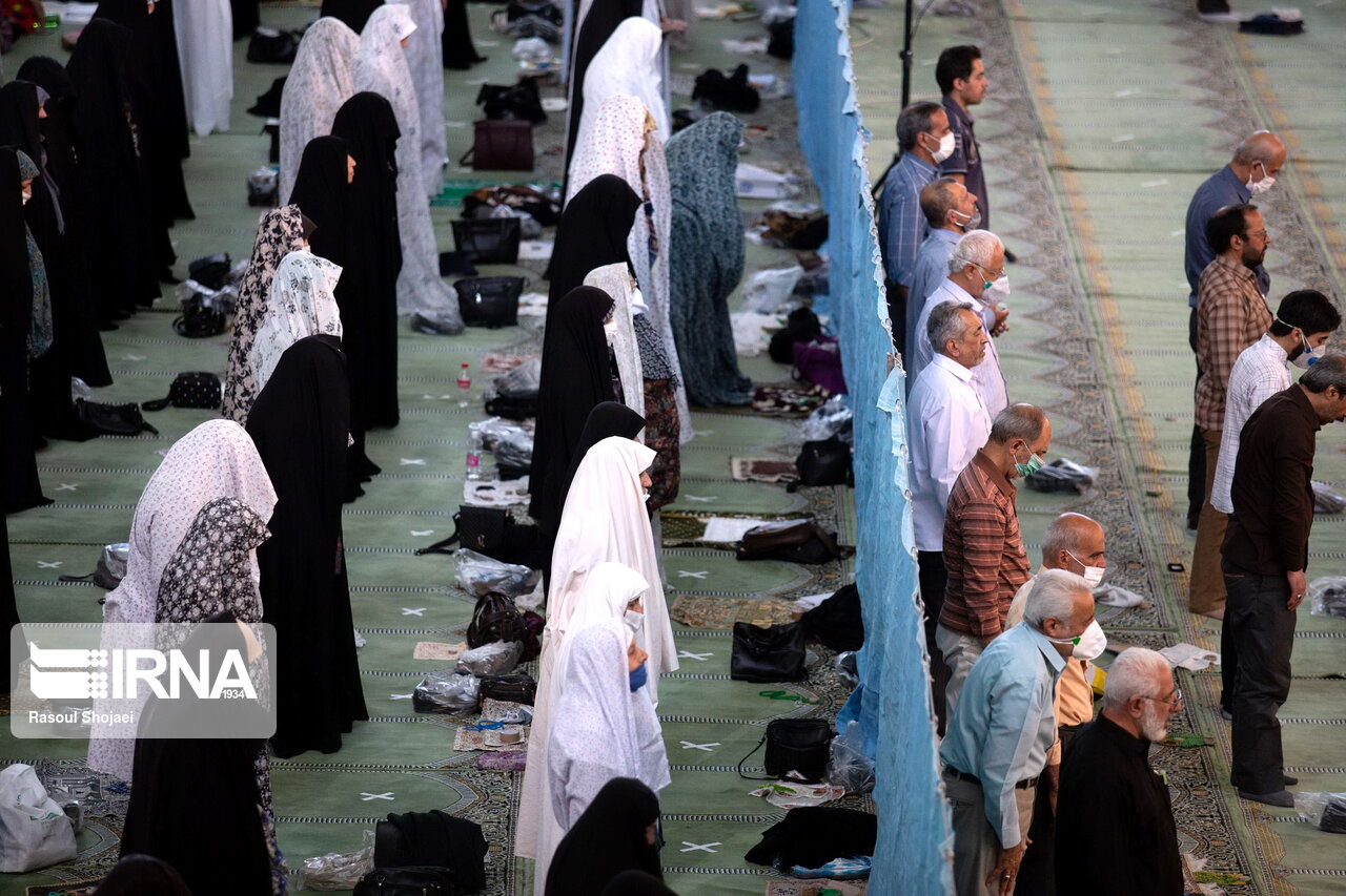 تصاویر: برگزاری نماز جمعه در اصفهان و شهرکرد