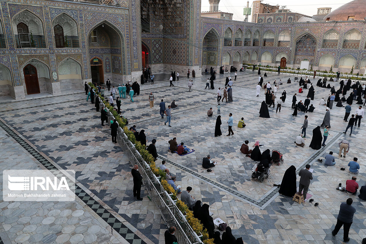 تصاویر: بازگشایی حرم مطهر رضوی&lrm;