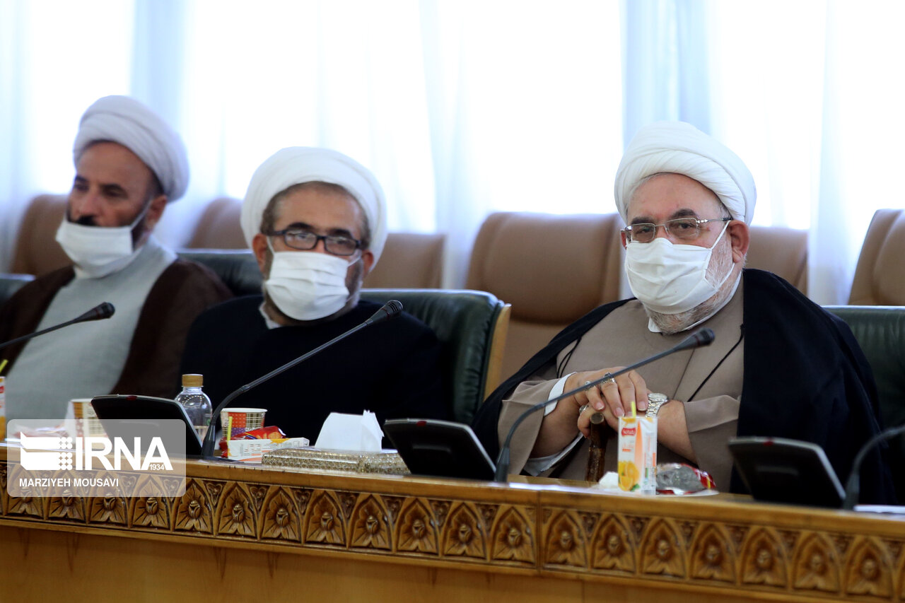 تصاویر: دیدار جمعی از علما با معاون اول رییس جمهور