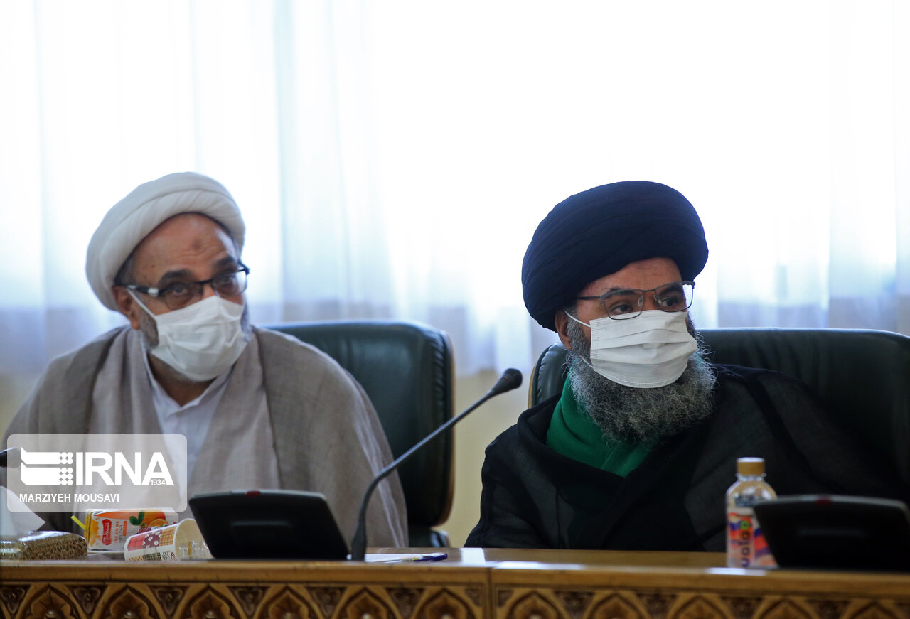 تصاویر: دیدار جمعی از علما با معاون اول رییس جمهور
