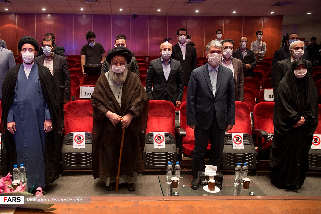 تصاویر: رونمایی از سردیس &laquo;سردار سلیمانی&raquo;