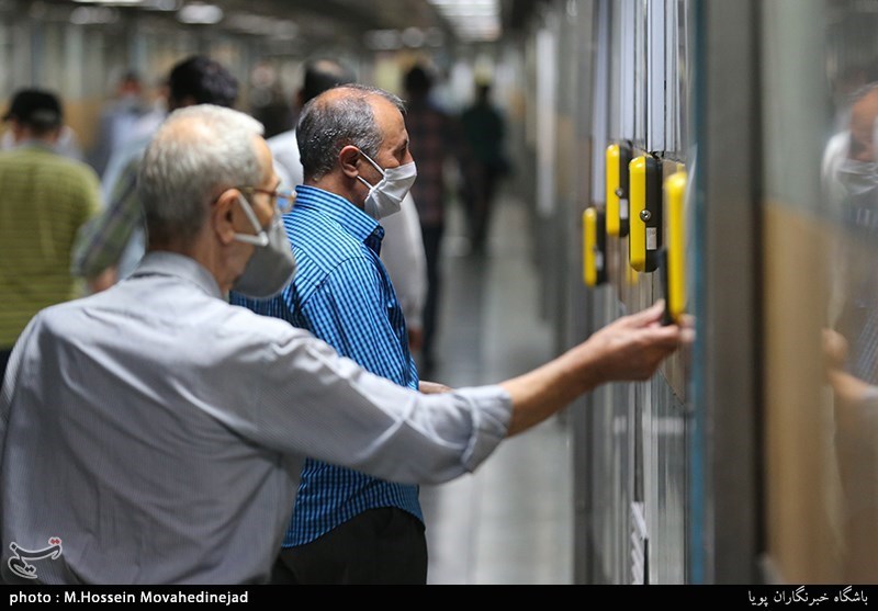 تصاویر: بدون ماسک وارد مترو نشوید