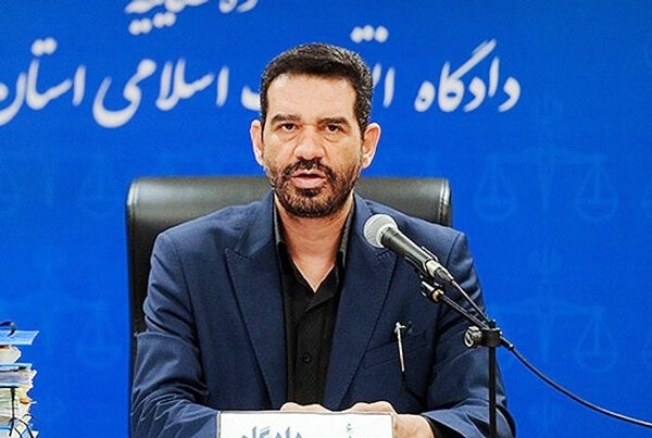 ویدیو / توضیحات قاضی درباره پرونده مسئولان سابق بانک مرکزی: این پرونده به معنای زیر سئوال بردن زحمات کارکنان بانک مرکزی نیست / اگر تخطی صورت گرفته باید رسیدگی شود ویدیو / توضیحات قاضی درباره پرونده مسئولان سابق بانک مرکزی: این پرونده به معنای زیر سئوال بردن زحمات کارکنان بانک مرکزی نیست / اگر تخطی صورت گرفته باید رسیدگی شود