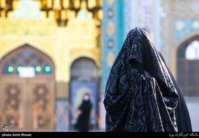 تصاویر: اقامه نماز عید قربان در امامزاده پنج تن لویزان