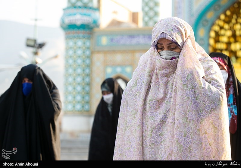 تصاویر: اقامه نماز عید قربان در امامزاده پنج تن لویزان