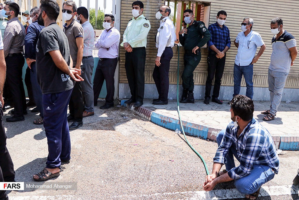 تصاویر: نماینده ولی فقیه در خوزستان در جمع کارگران نیشکر هفت تپه