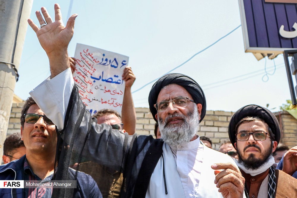 تصاویر: نماینده ولی فقیه در خوزستان در جمع کارگران نیشکر هفت تپه
