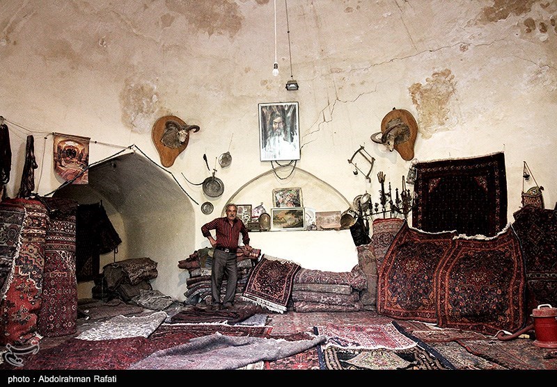 تصاویر: کسادی بازار سنتی فرش همدان در سایه کرونا