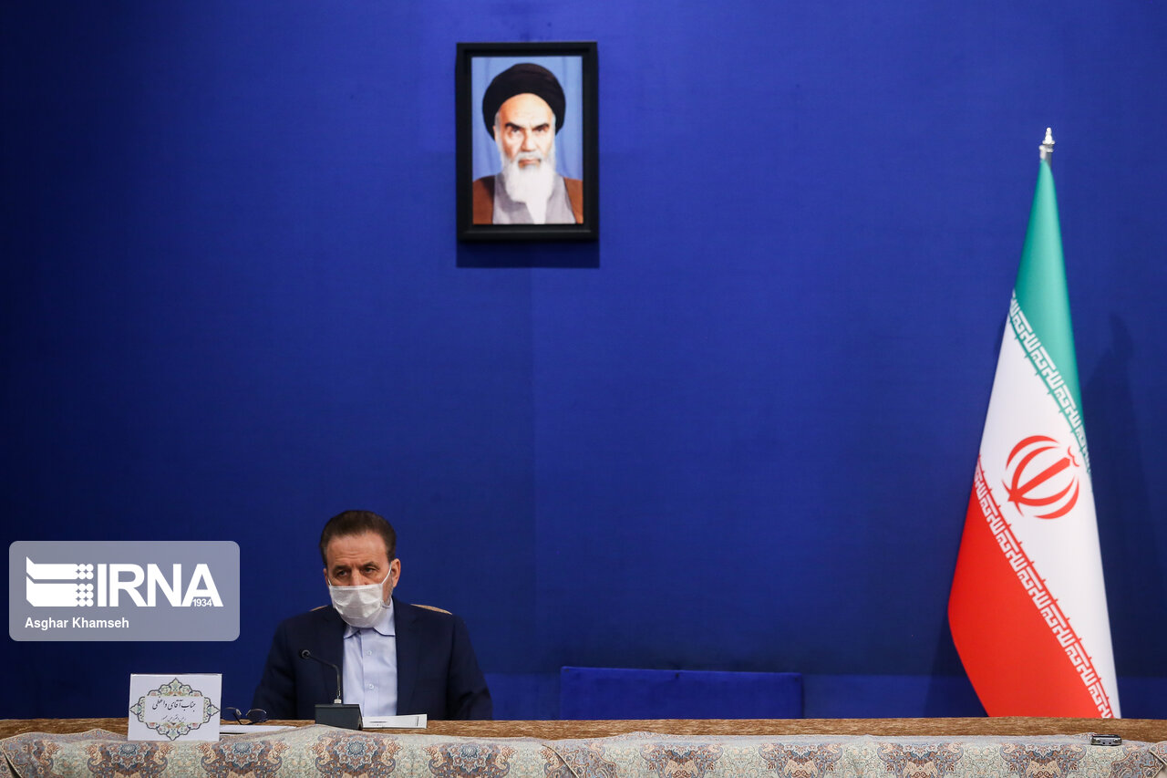 تصاویر: نشست مدیران نقش آفرین در عرصه تولید دارو و واکسن کشور با رییس جمهور