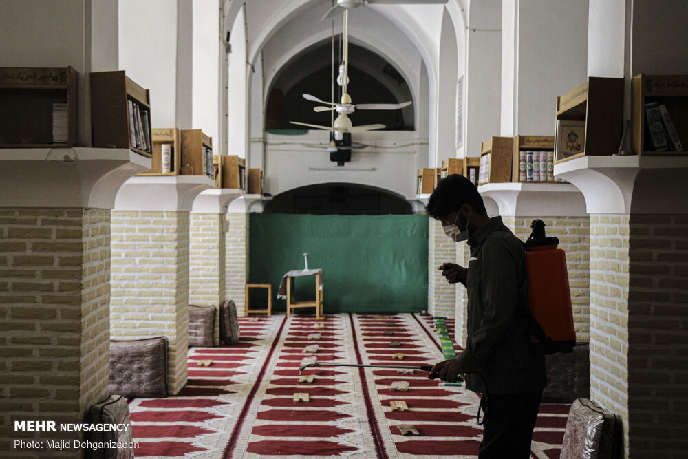 تصاویر: نماز جماعت در مسجد فُرط، قدمگاه امام رضا (ع)
