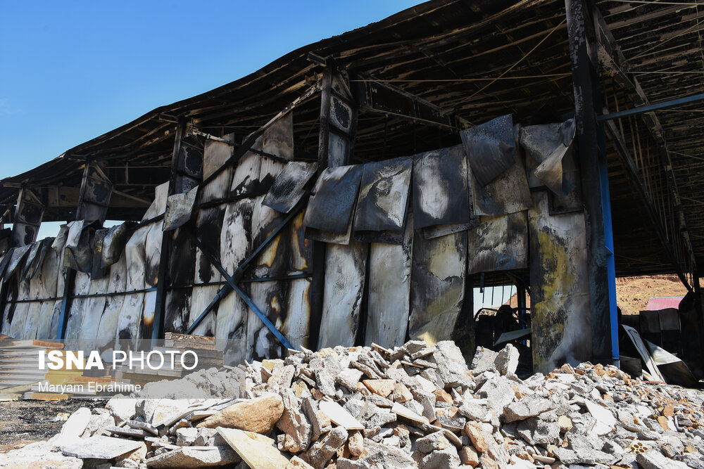 تصاویر: آتش سوزی در کشتارگاه مرغ در تبریز