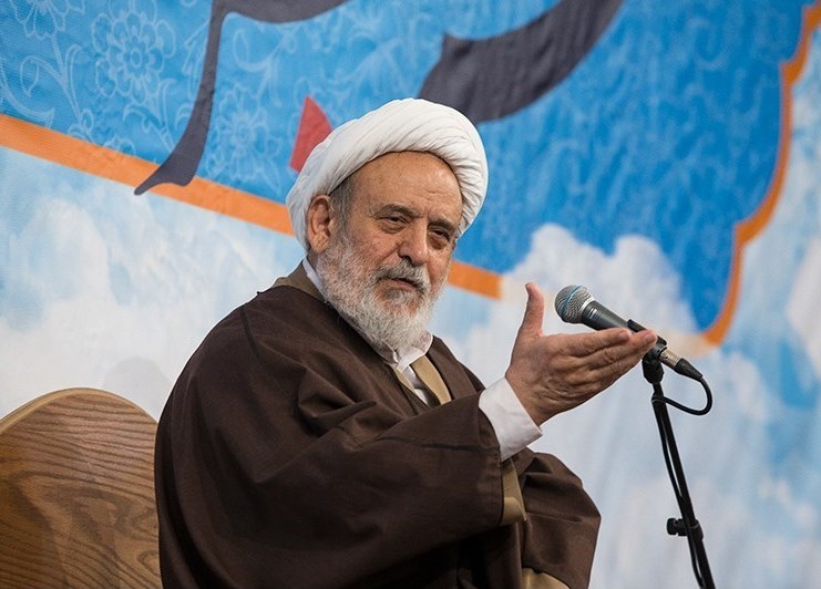 شیخ حسین انصاریان پس از ابتلا به کرونا، در بیمارستان بستری شد