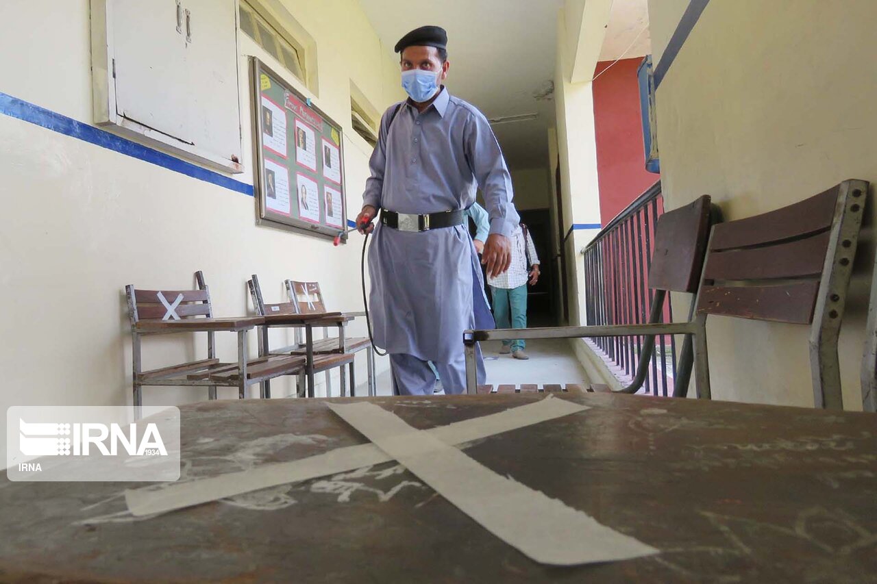 تصاویر: بازگشایی مدارس در پاکستان پس از ۱۸۷ روز تعطیلی&lrm;
