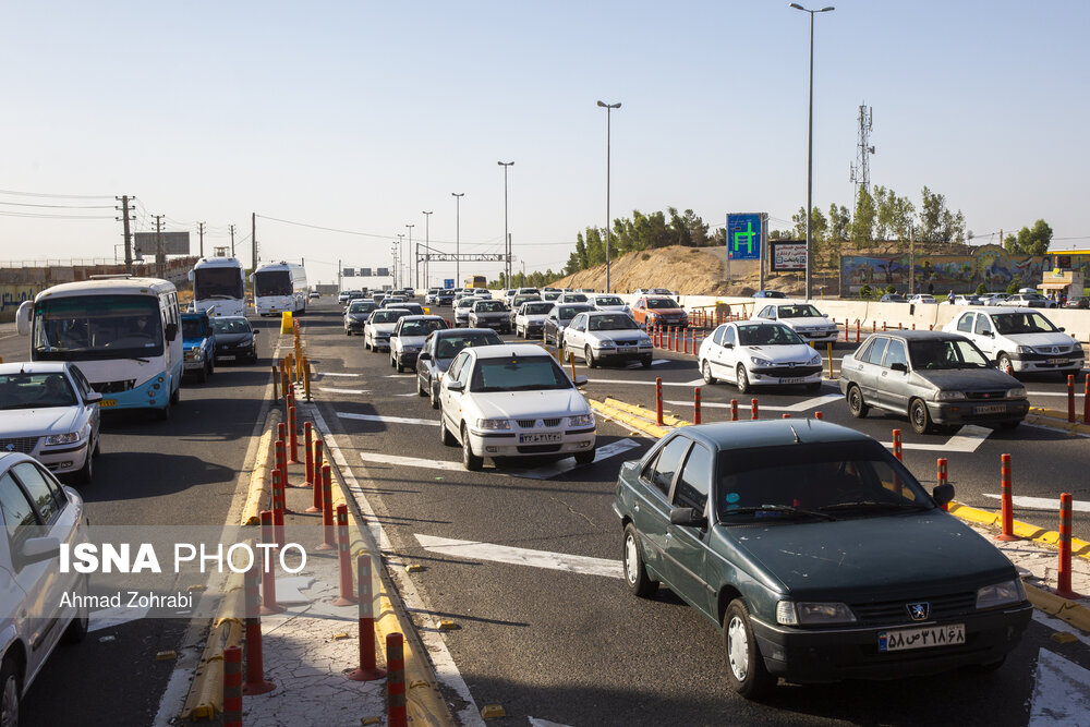 تصاویر: ورودی اتوبان تهران - قم در شروع تعطیلات