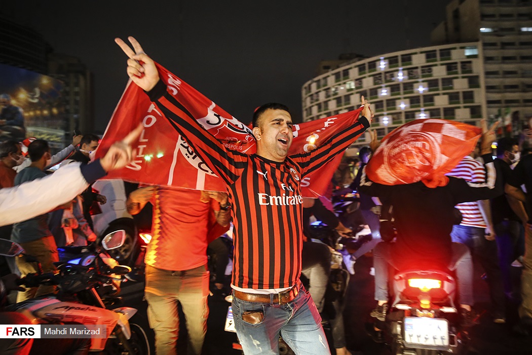 تصاویر: شادی هواداران پرسپولیس در تهران
