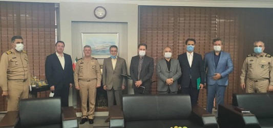 دیدار مدیرعامل بانک ملت با فرمانده کل نیروی دریایی ارتش