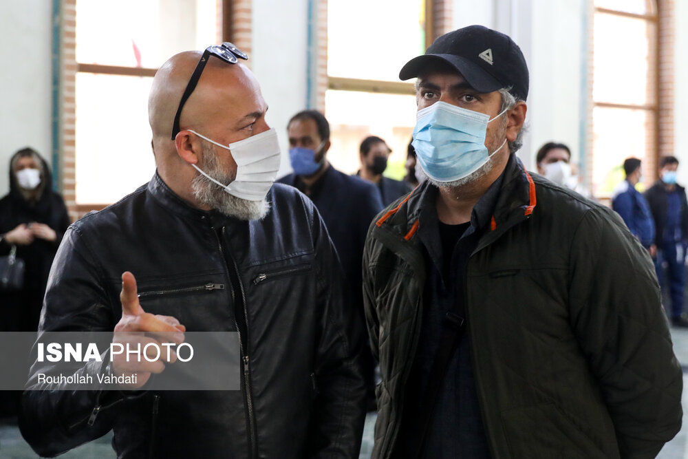 تصاویر: مراسم اقامه نماز بر پیکر محمدرضا شجریان