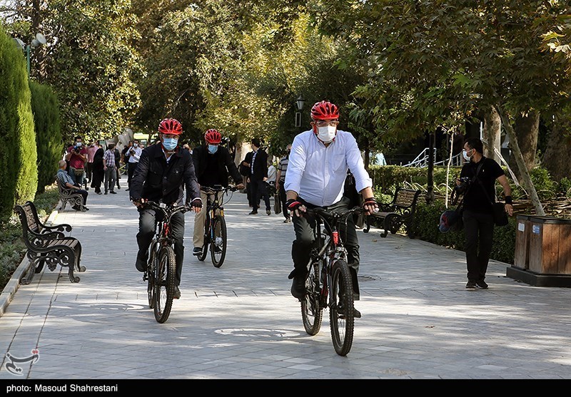 تصاویر: دوچرخه سواری شهردار تهران با سفرای چند کشور