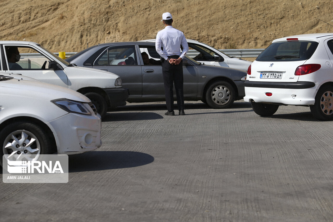تصاویر: کنترل و تردد خودروها در مبادی ورودی خروجی تهران