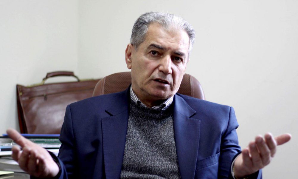 وضعیت ناگوار اقتصادی فعلی کشور نتیجه عملکرد یک دولت و یک شخص نیست / چند دههه رهرد نامناسب اقتصادی امکان توسعه راهبردی را سلب کرده است / امید بستن به پیروزی دموکراتها در براب رترامپ برای بهبود وضعیت اقتصادی ایران اشتباه است وضعیت ناگوار اقتصادی فعلی کشور نتیجه عملکرد یک دولت و یک شخص نیست / چند دههه رهرد نامناسب اقتصادی امکان توسعه راهبردی را سلب کرده است / امید بستن به پیروزی دموکراتها در براب رترامپ برای بهبود وضعیت اقتصادی ایران اشتباه است