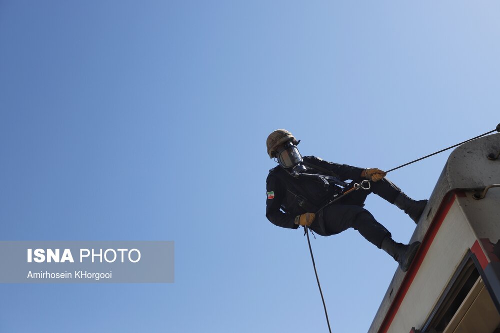 رزمایش رهایی گروگان در راه آهن بندرعباس