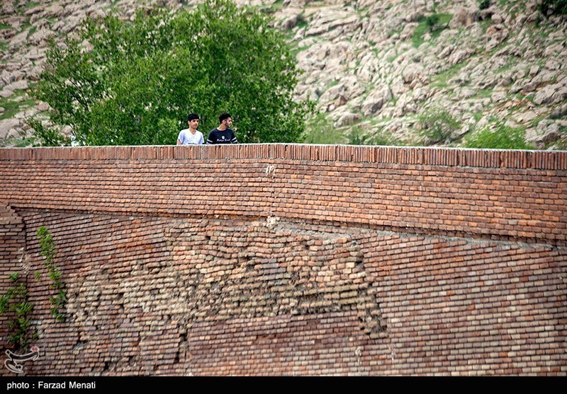 تصاویر: پل کهنه ساسانی در آستانه تخریب