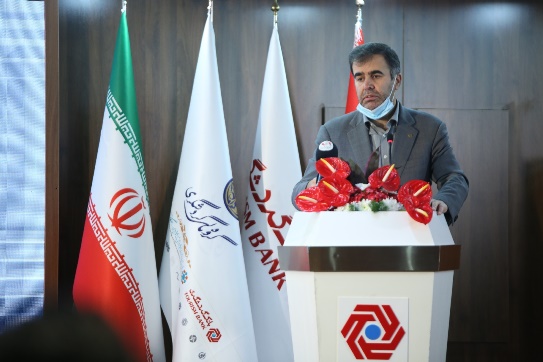 آیین رونمایی از کارت هواداری باشگاه پرسپولیس با حضور مدیران ارشد بانک گردشگری و باشگاه پرسپولیس برگزار شد آیین رونمایی از کارت هواداری باشگاه پرسپولیس با حضور مدیران ارشد بانک گردشگری و باشگاه پرسپولیس برگزار شد