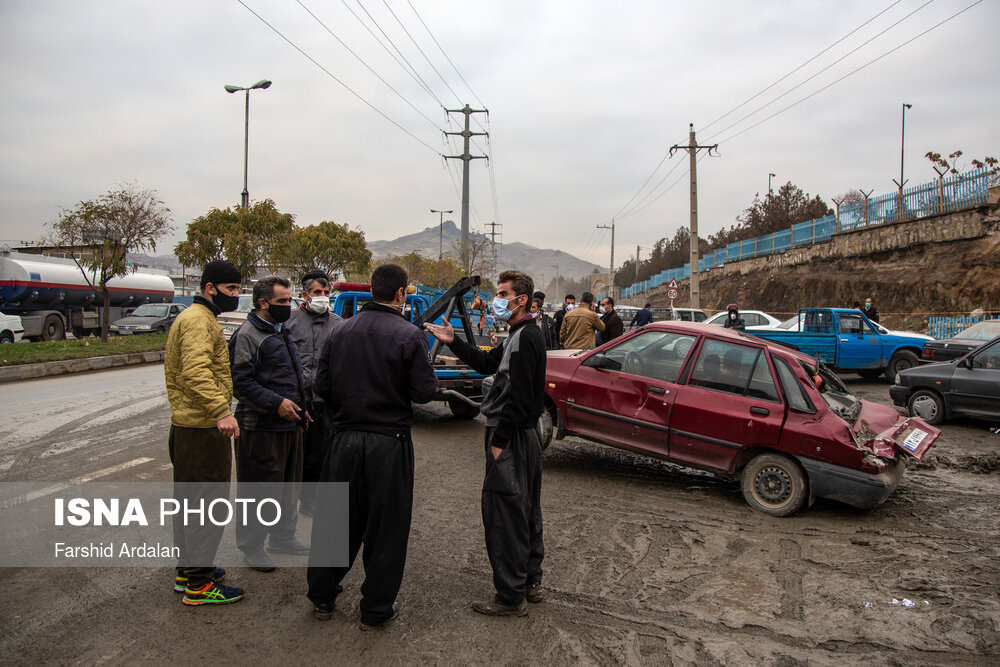 تصاویر: ریزش دیوار آرامستان بهشت محمدی سنندج