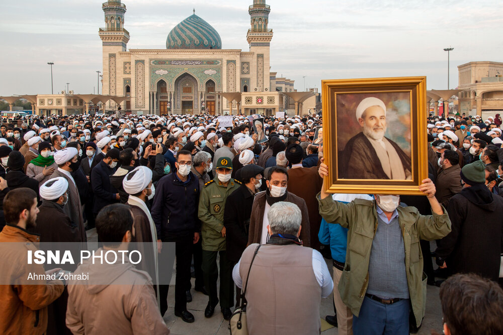 تصاویر: تشییع پیکر آیت الله محمد یزدی در قم