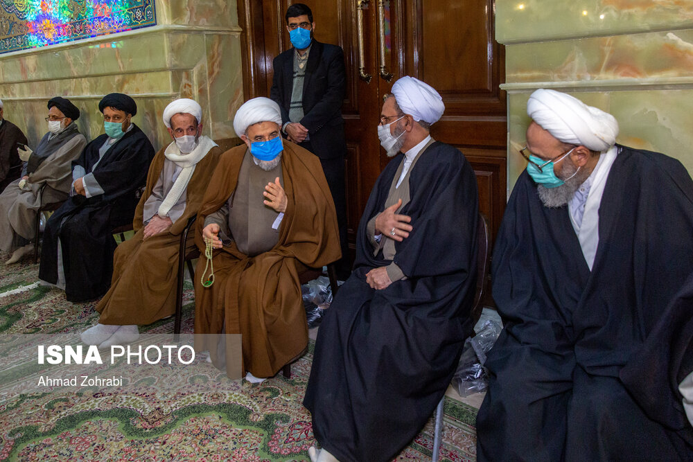 تصاویر: تشییع پیکر آیت الله محمد یزدی در قم