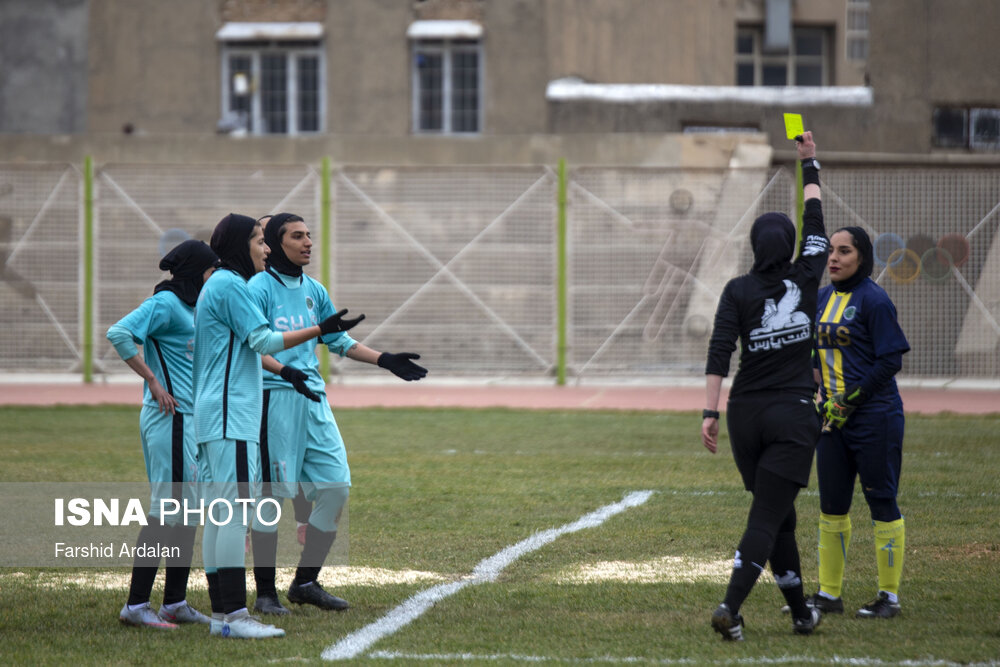 تصاویر: هفته سوم لیگ برتر فوتبال بانوان، وچان کردستان - شهرداری سیرجان