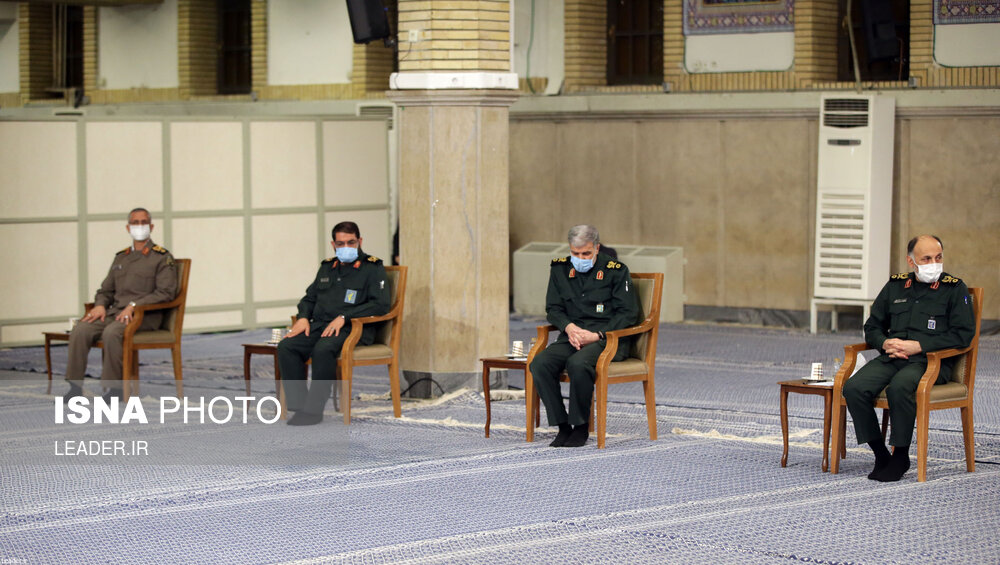 تصاویر: دیدار دست&zwnj;اندرکاران مراسم سالگرد شهادت حاج قاسم سلیمانی با مقام معظم رهبری