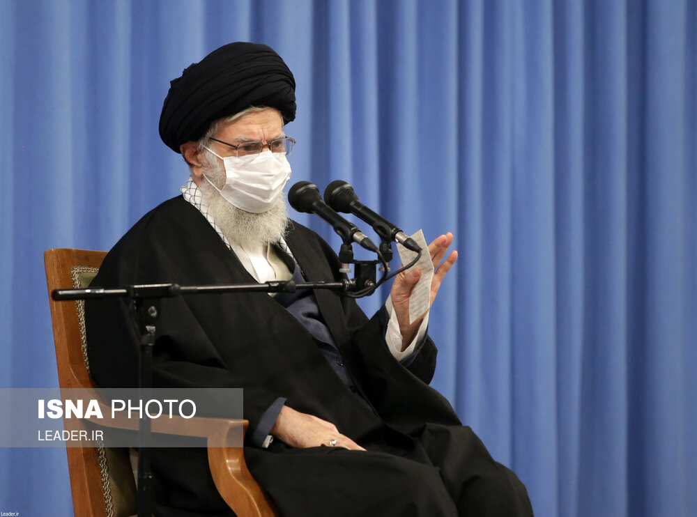 تصاویر: دیدار دست&zwnj;اندرکاران مراسم سالگرد شهادت حاج قاسم سلیمانی با مقام معظم رهبری