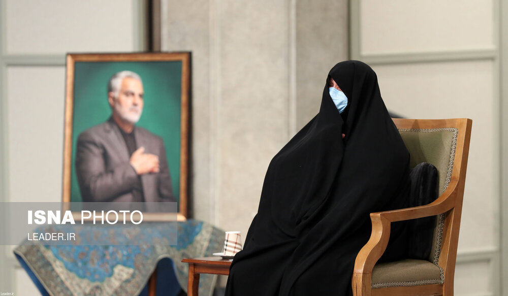 تصاویر: دیدار دست&zwnj;اندرکاران مراسم سالگرد شهادت حاج قاسم سلیمانی با مقام معظم رهبری