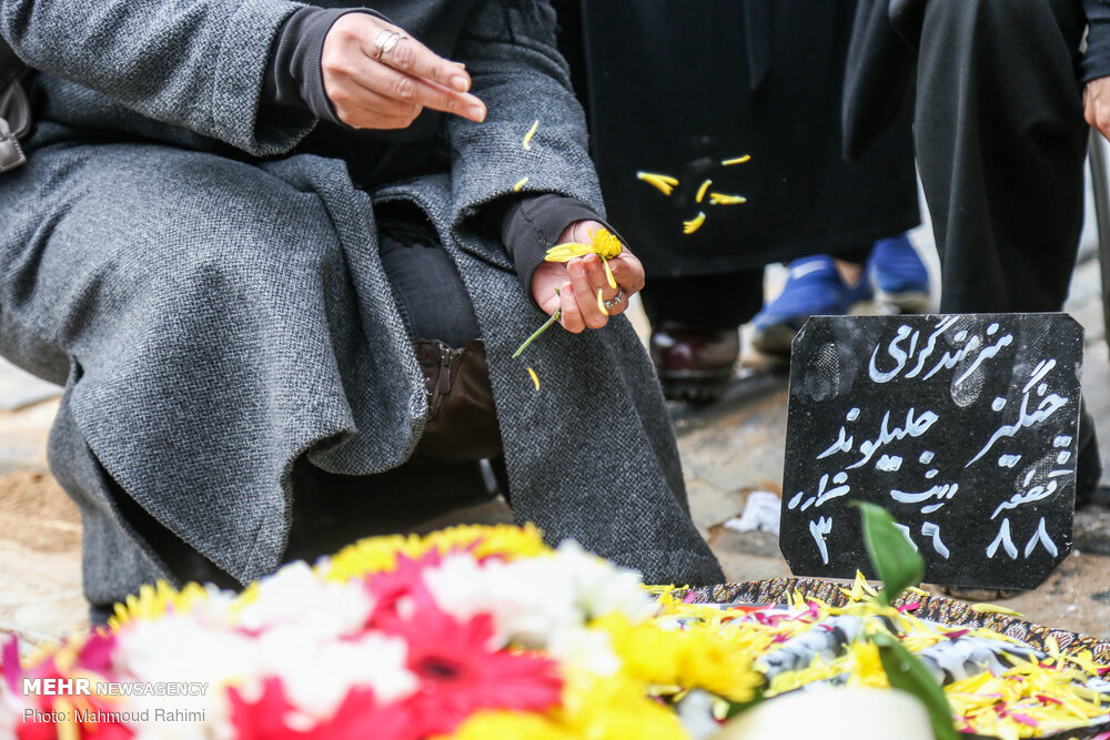 تصاویر: مراسم خاکسپاری مرحوم چنگیز جلیلوند