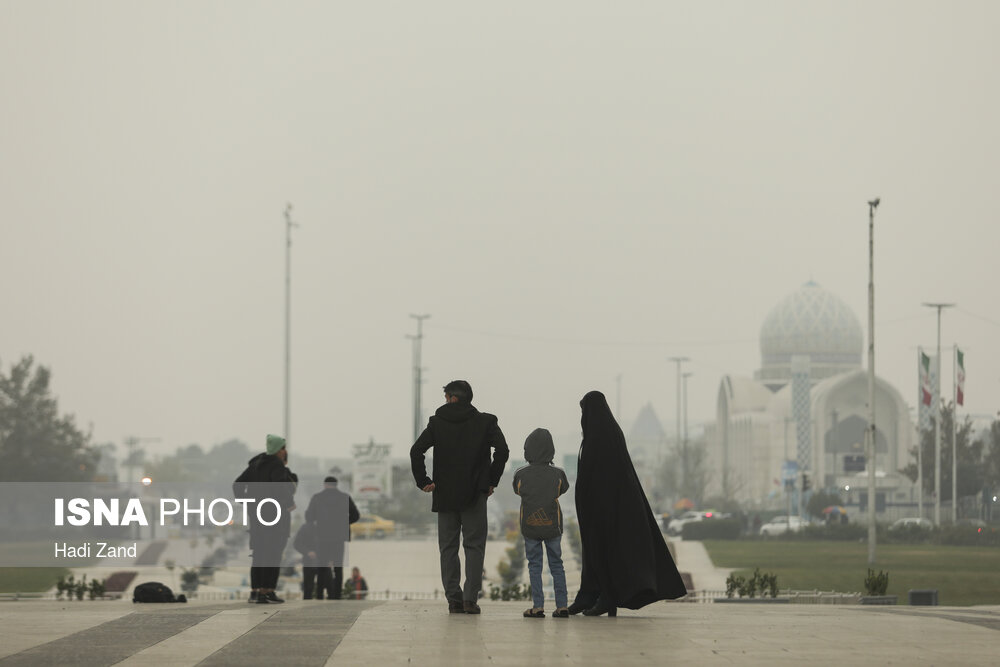 تصاویر: تهران در مه
