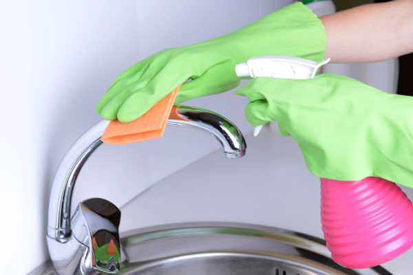 راهنمای تمیز کردن شیرآلات و گاز رومیزی راهنمای تمیز کردن شیرآلات و گاز رومیزی