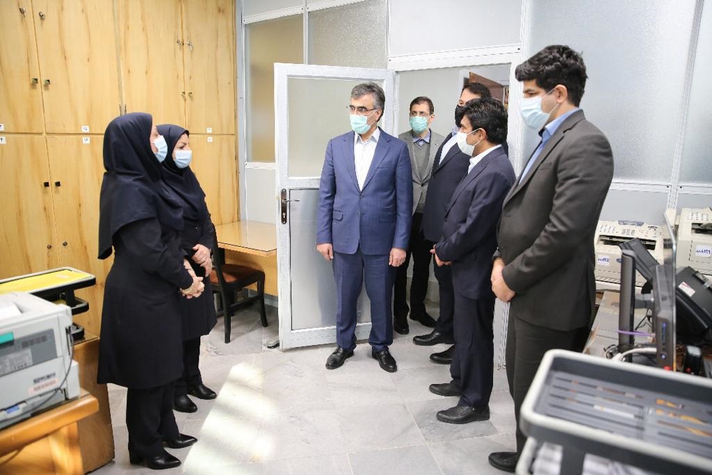 دکتر فرزین خواستار شتاب بخشی در جذب منابع جدید بانك شد دکتر فرزین خواستار شتاب بخشی در جذب منابع جدید بانك شد