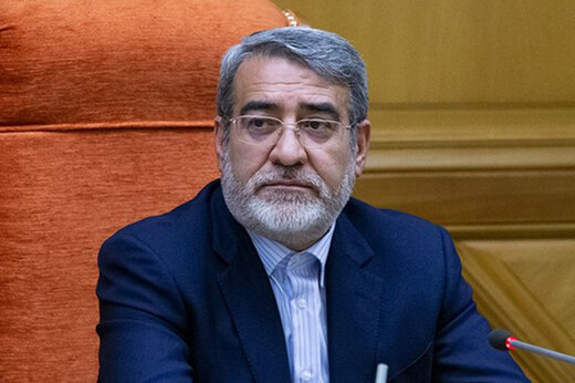 درخواست تخلیه&zwnj;ی خانه&zwnj;ی ۱۸۰۰ متری &laquo;رحمانی فضلی&raquo; در نیاوران؛ زندگی در خانه لاکچری دولتی که نه تنها اجاره نمی&zwnj;دهد، ماهیانه مخارج از بیت&zwnj;المال هم دارد!