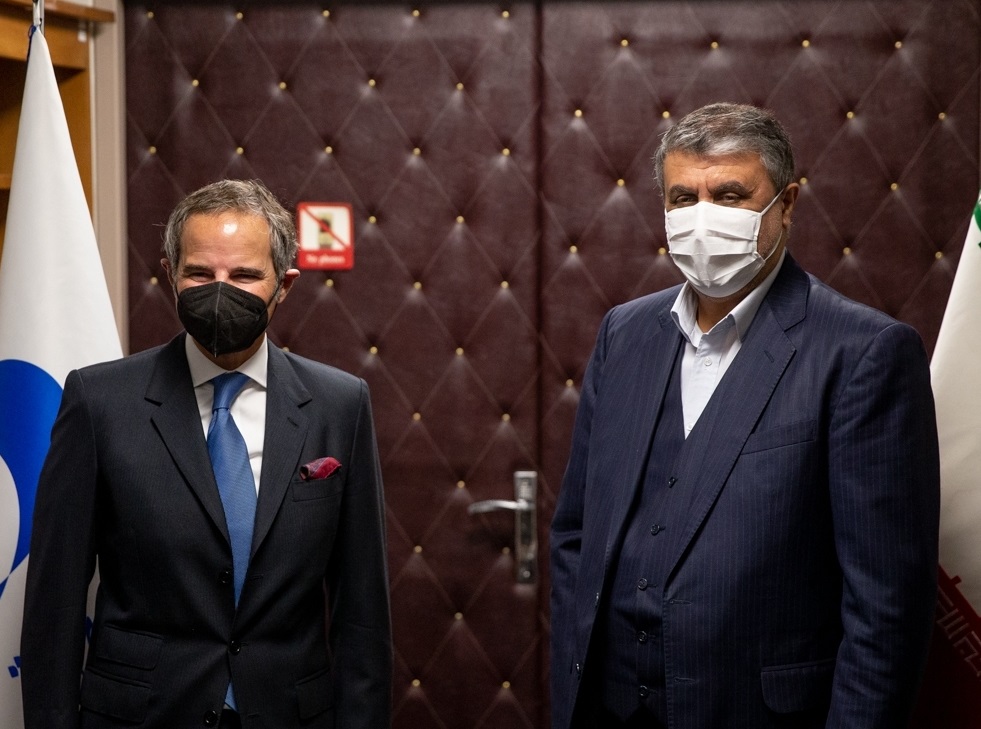 گروسی: در صورتی که ایران و آژانس درباره مسائل پادمانی به نتیجه نرسند توافق درباره برجام دشوار است / اسلامی: توافق حاصل شده؛ مبادله مدارک بین ایران و آژانس تا خرداد انجام میشود گروسی: در صورتی که ایران و آژانس درباره مسائل پادمانی به نتیجه نرسند توافق درباره برجام دشوار است / اسلامی: توافق حاصل شده؛ مبادله مدارک بین ایران و آژانس تا خرداد انجام میشود