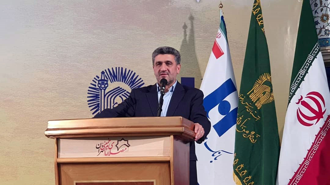بانک صادرات ایران در قبال قشر ضعیف مسئولیت دارد/ توسعه در نظام اسلامی با کمترین آسیب همراه است بانک صادرات ایران در قبال قشر ضعیف مسئولیت دارد/ توسعه در نظام اسلامی با کمترین آسیب همراه است
