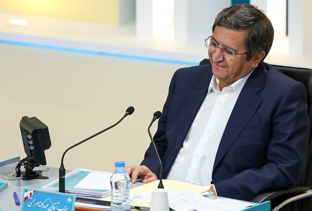 محسن رضایی: کسانی که نمی&zwnj;خواهند تا پایان انتخابات بمانند، باید اعلام کنند / با برنامه من یک فقیر هم در ایران پیدا نخواهد شد / رئیسی: در جلسه قبل بداخلاقی شد؛ اجازه داده شد که من دفاع کنم، اما من به مردم واگذار می&zwnj;کنم / همتی: نسبت به شیوه مناظره نقد دارم؛ مثل مسابقه هفته است / انتخاب بین بد و بدتر نیست؛ انتخاب بین فردی است که در&zwnj;ها را به روی کنشگران می&zwnj;بندد و فردی که در&zwnj;ها را به روی کنشگران باز می&zwnj;کند / زاکانی: نماینده دولت روحانی اینجاست و حاضر به مناظره نیست