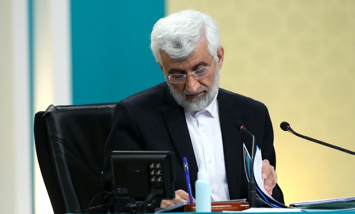 محسن رضایی: کسانی که نمی&zwnj;خواهند تا پایان انتخابات بمانند، باید اعلام کنند / با برنامه من یک فقیر هم در ایران پیدا نخواهد شد / رئیسی: در جلسه قبل بداخلاقی شد؛ اجازه داده شد که من دفاع کنم، اما من به مردم واگذار می&zwnj;کنم / همتی: نسبت به شیوه مناظره نقد دارم؛ مثل مسابقه هفته است / انتخاب بین بد و بدتر نیست؛ انتخاب بین فردی است که در&zwnj;ها را به روی کنشگران می&zwnj;بندد و فردی که در&zwnj;ها را به روی کنشگران باز می&zwnj;کند / زاکانی: نماینده دولت روحانی اینجاست و حاضر به مناظره نیست