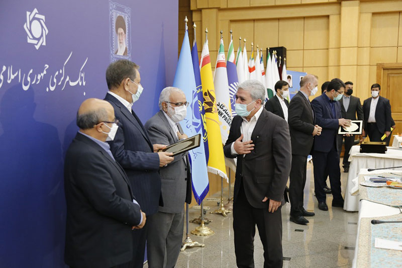 تقدیر از خدمات بانک ملی ایران در زمینه محرومیت زدایی تقدیر از خدمات بانک ملی ایران در زمینه محرومیت زدایی