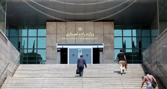 نامه رئیسی برای مسکوت ماندن طرح تفکیک وزارت راه و شهرسازی / طرح، از دستور کار مجلس کنار رفت نامه رئیسی برای مسکوت ماندن طرح تفکیک وزارت راه و شهرسازی / طرح، از دستور کار مجلس کنار رفت